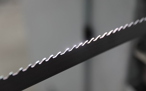 厦门双金属带锯条产生切削噪音的原因具体有哪些？